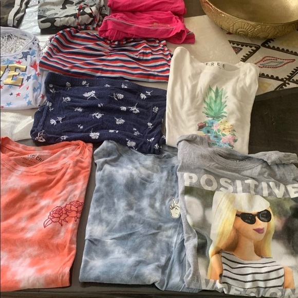 Clothes - Picture 4 of 5